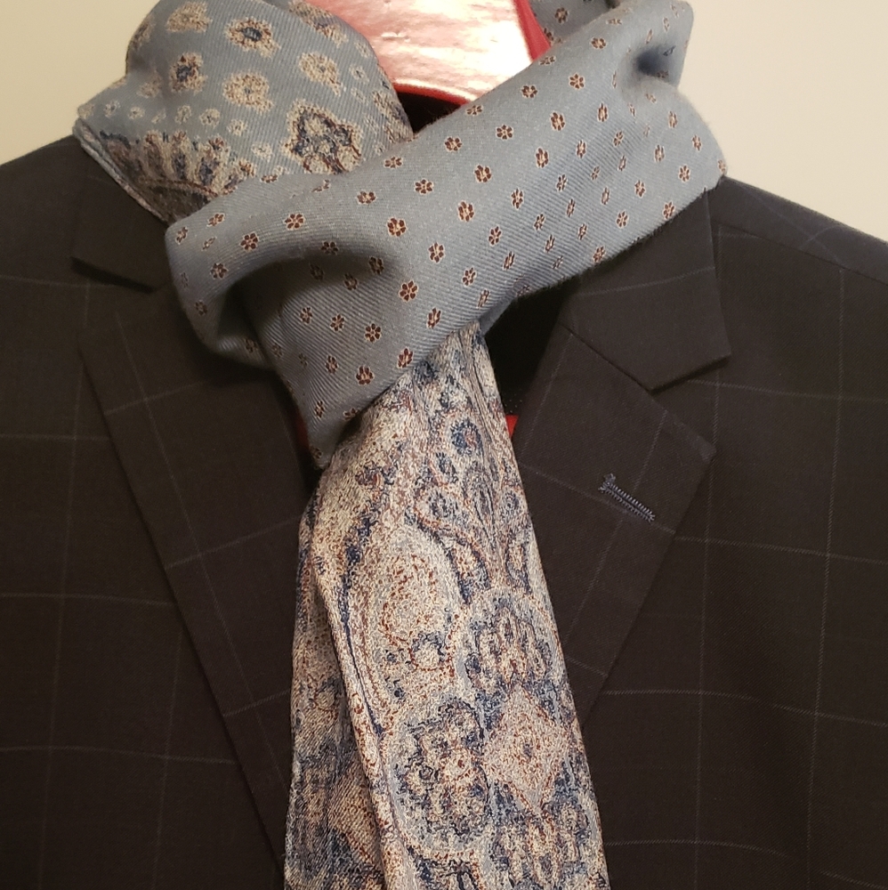 Jos. A. Bank men's scarf - Picture 9 of 10